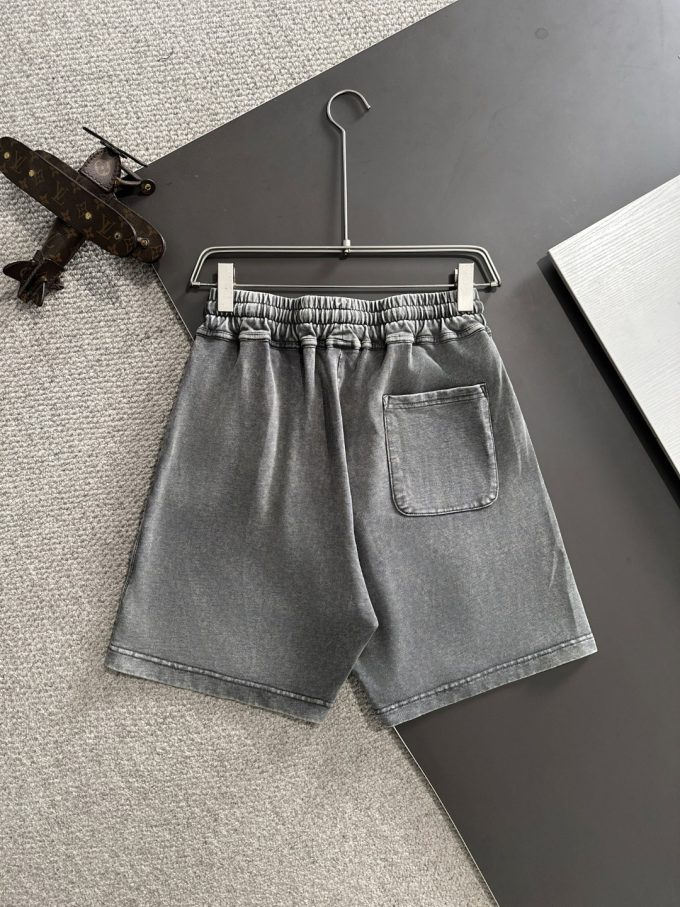 GUCCI's new elastic band casual solid-color loose shorts