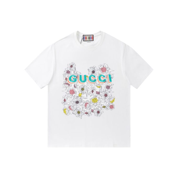 A short sleeve with ten thousand colorful embroidered stitches