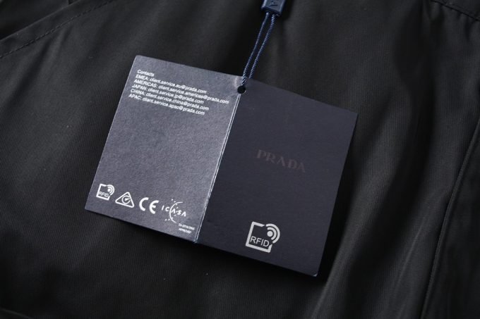 Prada 24SS triangular label workwear pocket functional shorts