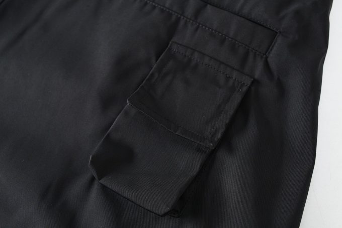 Prada 24SS triangular label workwear pocket functional shorts