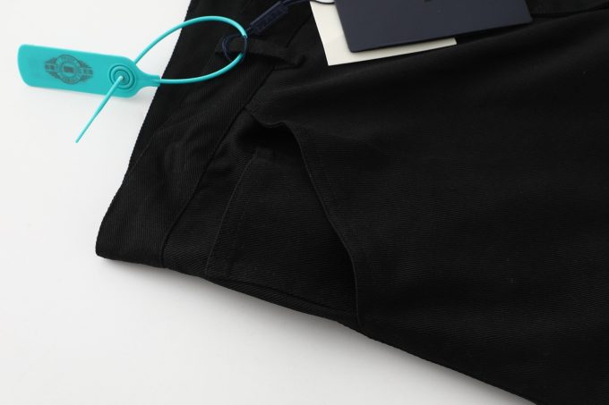 Prada SS25 solid-color cotton pocket casual shorts
