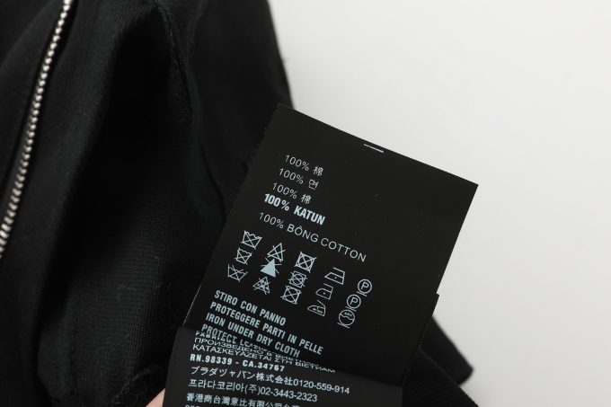 Prada SS25 solid-color cotton pocket casual shorts