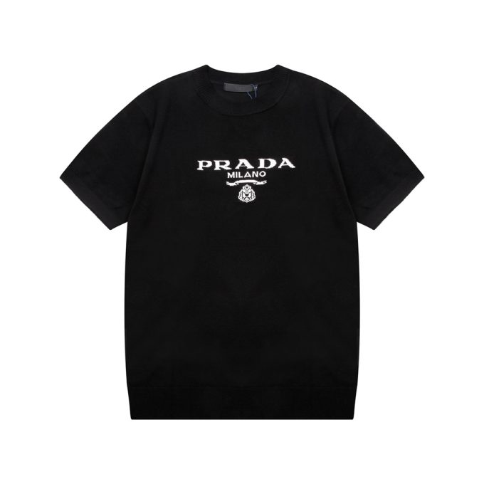 Prada letter yarn-dyed triangular label knitted round neck
