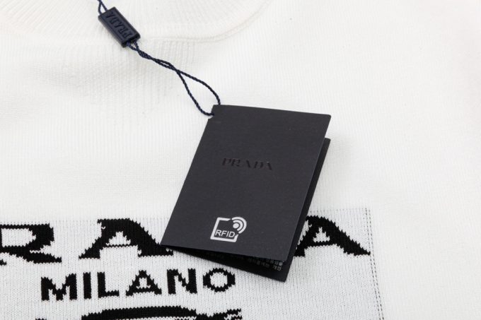 Prada letter yarn-dyed triangular label knitted round neck