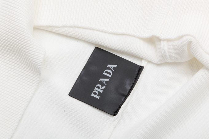 Prada letter yarn-dyed triangular label knitted round neck
