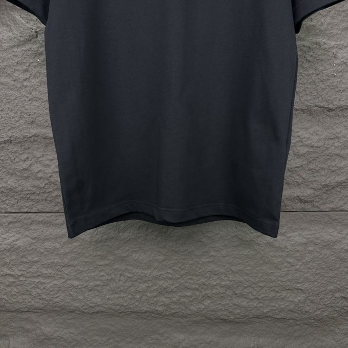 Prada's new ink-wash hand-painted letter couple short-sleeved T-shirt