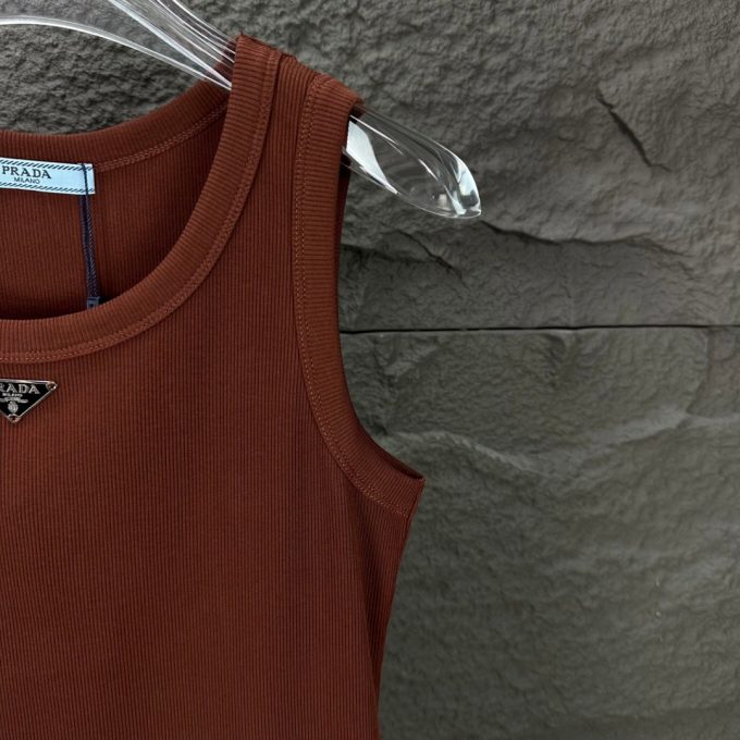 Prada 2025 New metal triangle badge women's vest