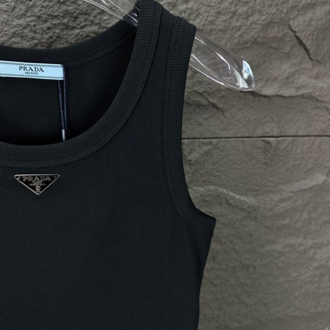 Prada 2025 New metal triangle badge women's vest