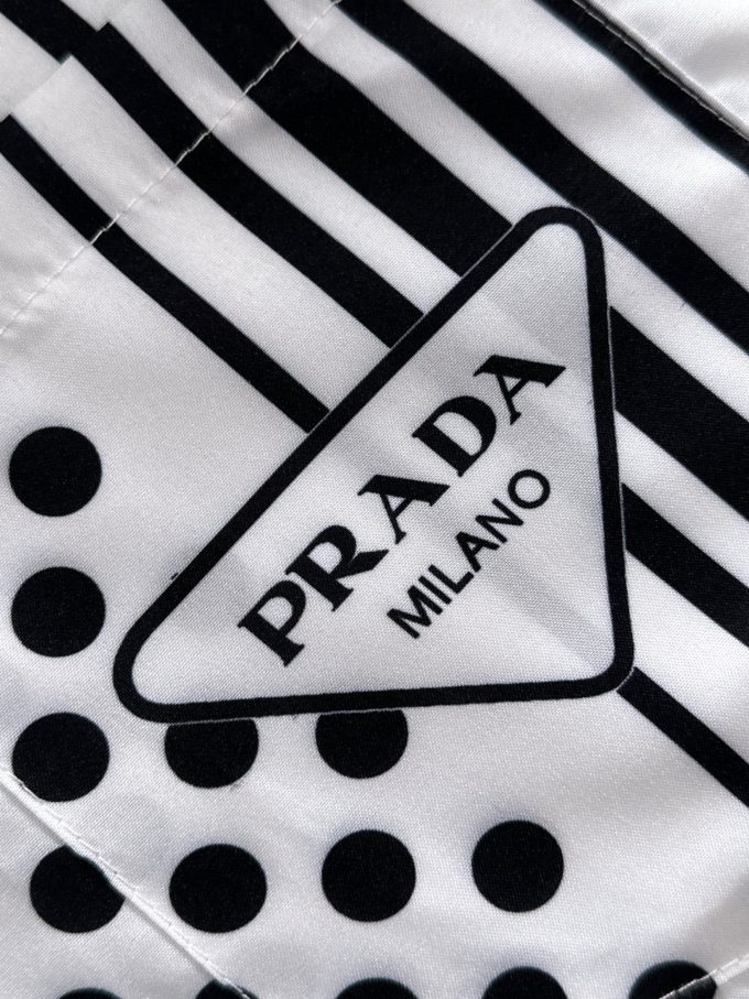 Prada's 2025 summer classic LOGO design full-print shirt