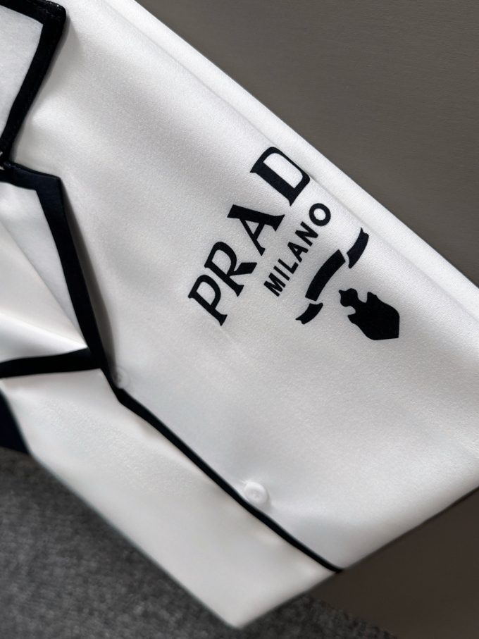 Prada's 2025 summer classic LOGO design full-print shirt