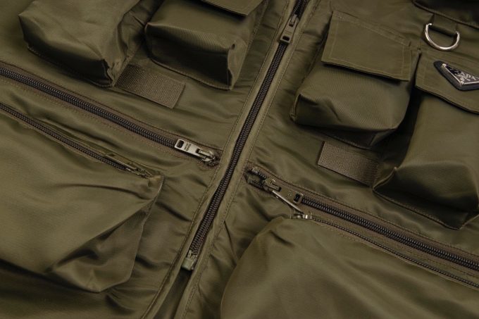 Early autumn workwear nylon waistcoat