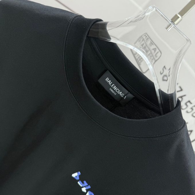 Paris Spring/Summer 2025 new round neck short-sleeved collection