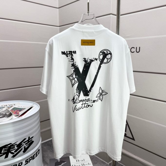 Louis 2025 Spring/Summer New short-sleeved collection