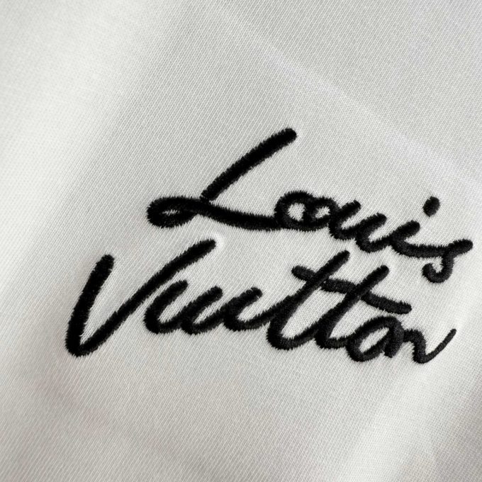 Louis 2025 Spring/Summer New short-sleeved collection