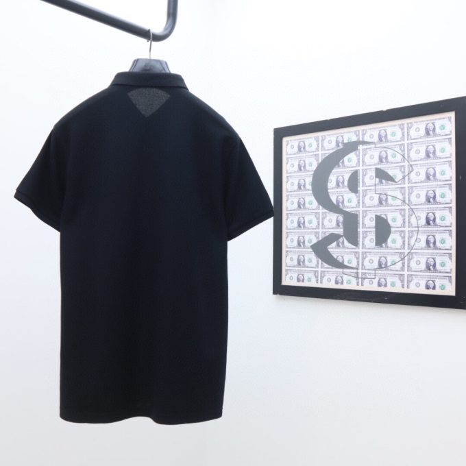 The latest version of Balenciaga's lapel polo short-sleeved shirt