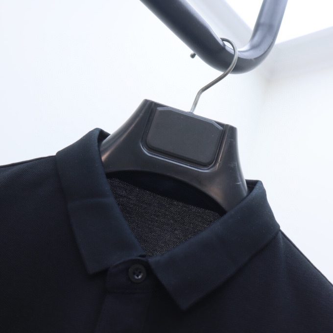 The latest version of Balenciaga's lapel polo short-sleeved shirt