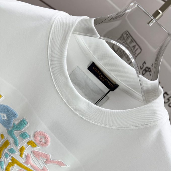 Louis 2025 Spring/Summer New short-sleeved collection