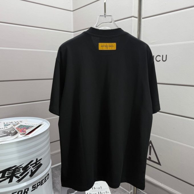 Louis 2025 Spring/Summer New short-sleeved collection
