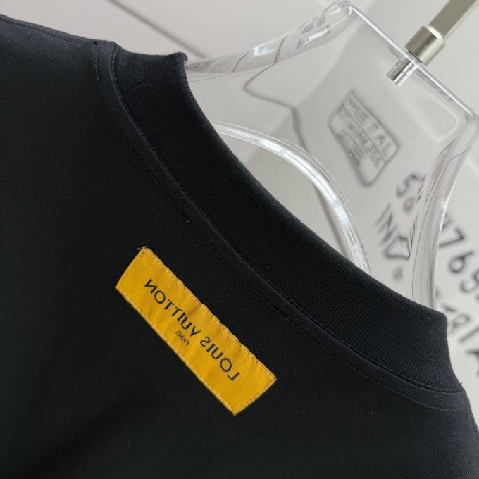Louis 2025 Spring/Summer New short-sleeved collection