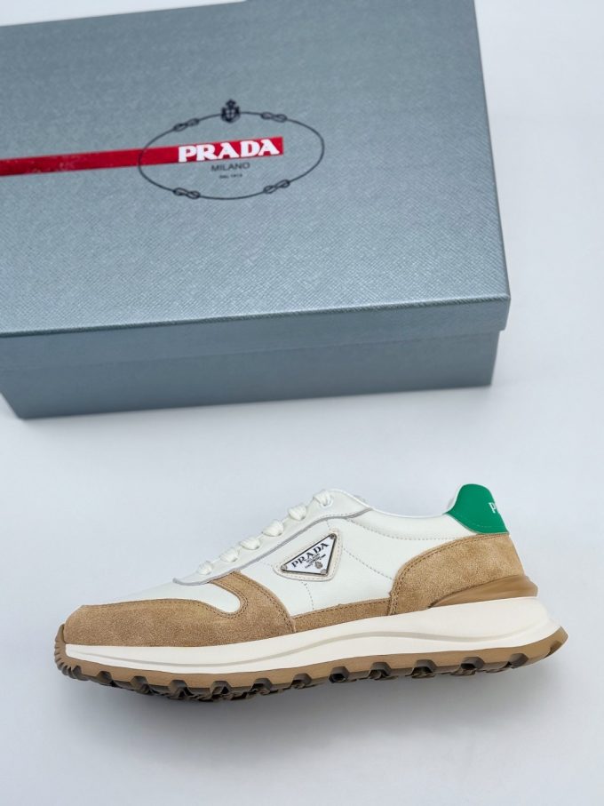New high-end luxury brand: Prada Cloudbust Thunder Low Sneakers