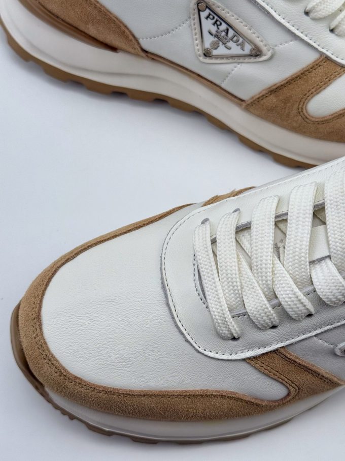 New high-end luxury brand: Prada Cloudbust Thunder Low Sneakers