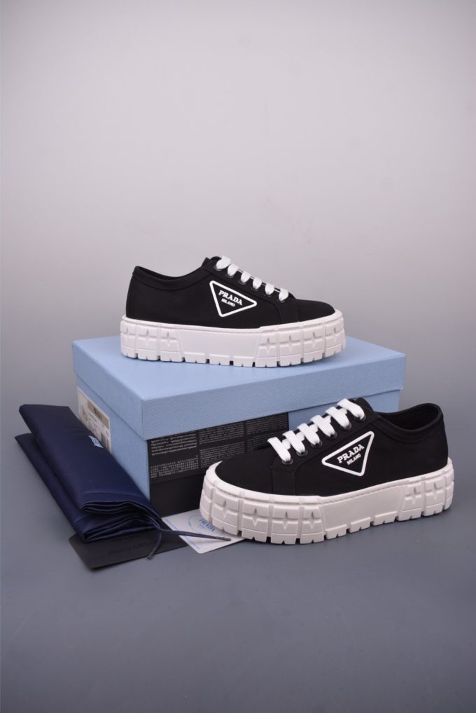 PRADA's 2025 new collection