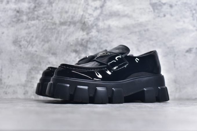 Prada Monolith Simple and casual glossy flat Loafers for women
