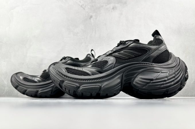 Balenciaga 10XL black