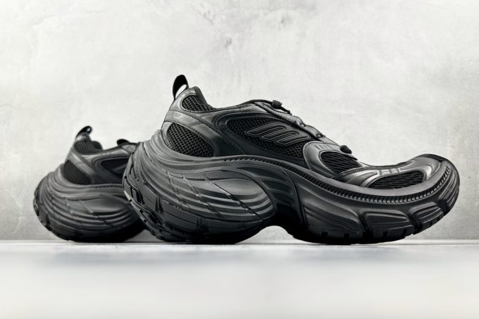 Balenciaga 10XL black