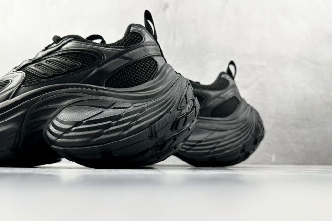 Balenciaga 10XL black