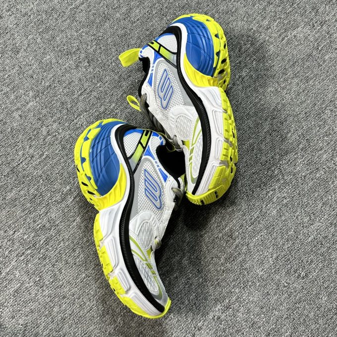Balenciaga 10XL in yellow, blue and grey
