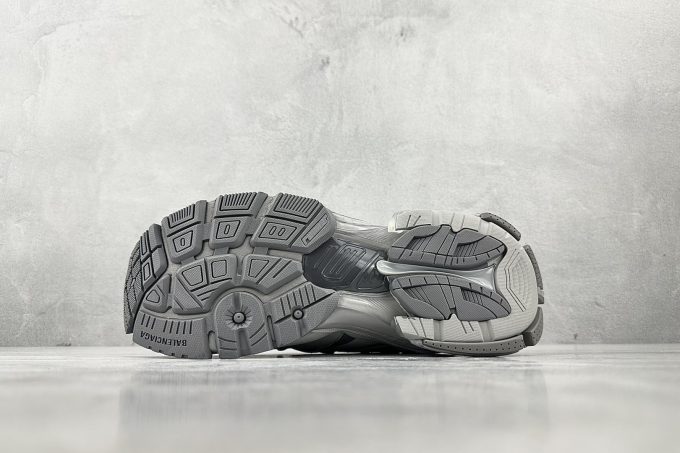 Balenciaga Paris Sportif Runner 2.0 - Gray and Silver