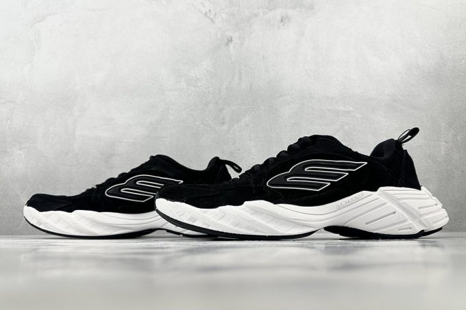 Balenciaga  Monday Black Color