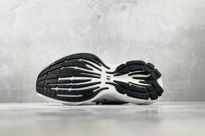 BalenciagaMonday 白色
