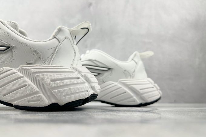 BalenciagaMonday 白色