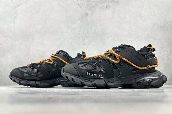 Balenciaga Track Trail in black