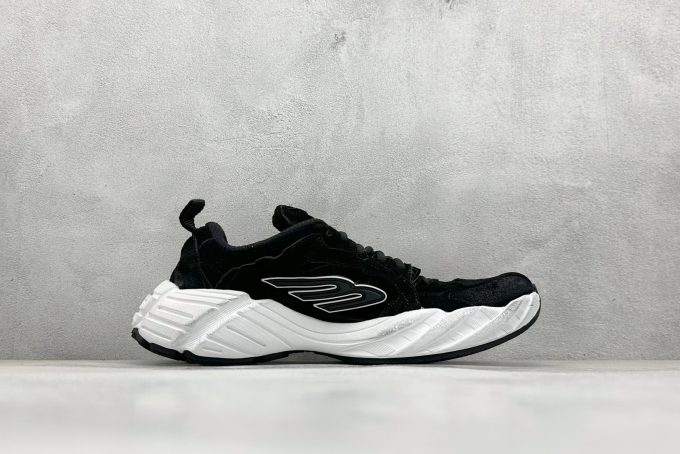 Balenciaga 16th generation
