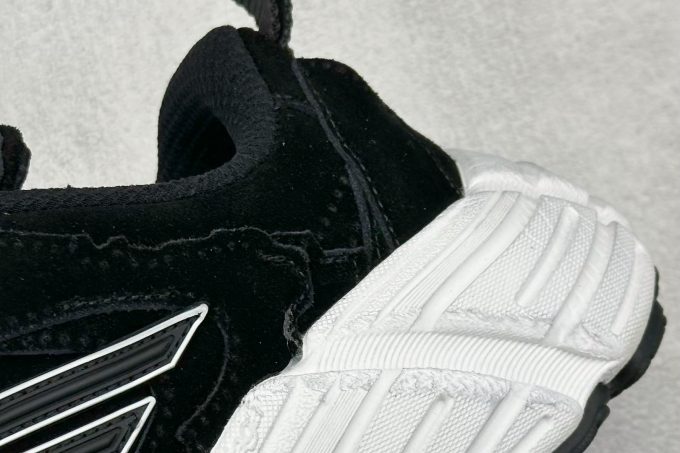 Balenciaga 16th generation