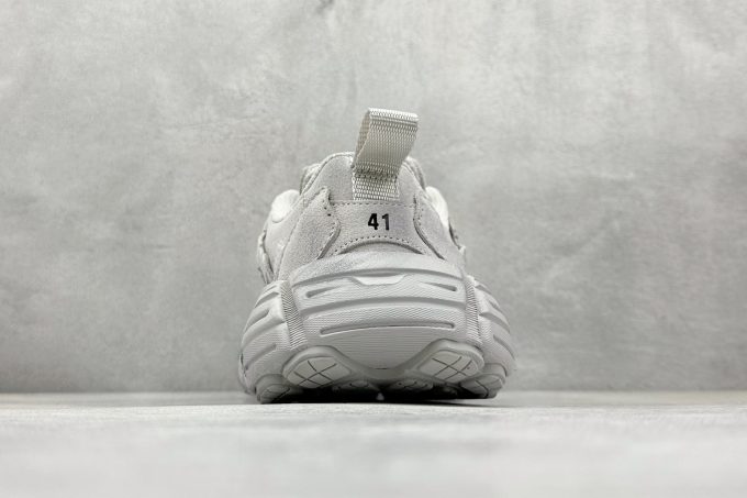 Balenciaga 16th generation