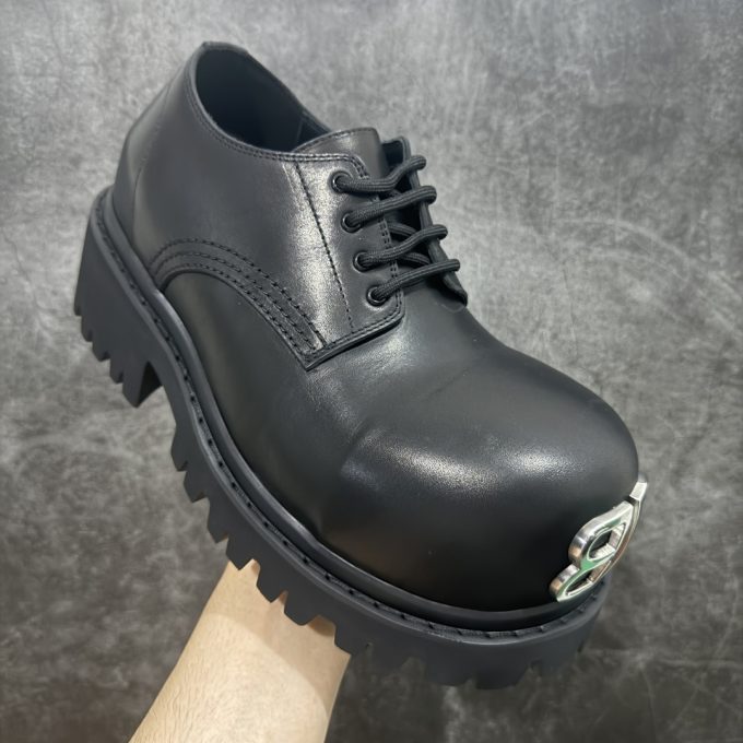 Balenciaga Stomper Fashion Strappy Full-Grain Leather Thick-Tread Derby Shoes